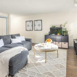 8240_126THAVENE_A104-19-web
