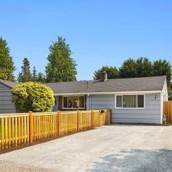 211N160th-01-web